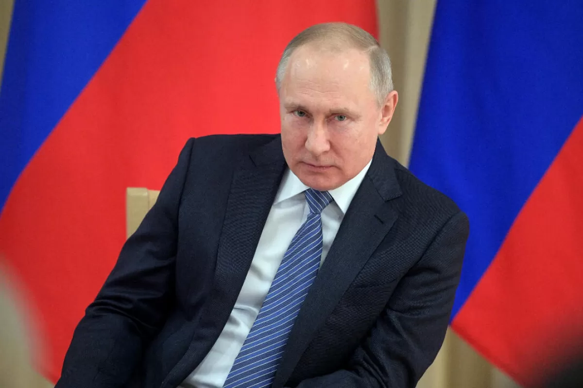 El Nacionalista Vlad&iacute;mir Putin amenaz&oacute; con confiscar buques europeos en cualquier parte del mundo si se persigue a la flota rusa