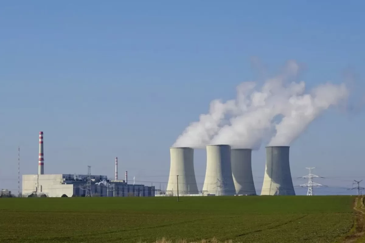 Crece la presi&oacute;n sobre R&iacute;o Negro para revelar c&oacute;mo se negoci&oacute; el proyecto nuclear impulsado por Milei