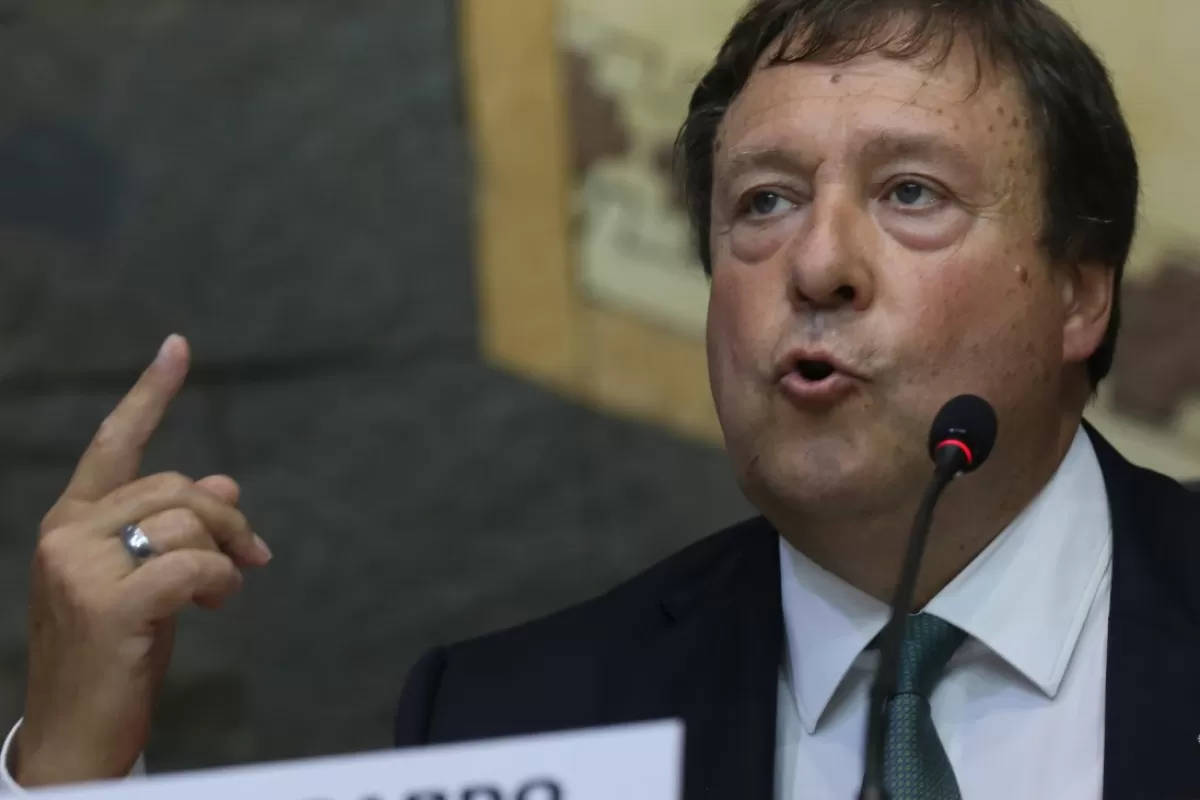 Weretilneck y Kicillof dejan sus peleas de lado mientras R&iacute;o Negro garantiza la operaci&oacute;n de INVAP