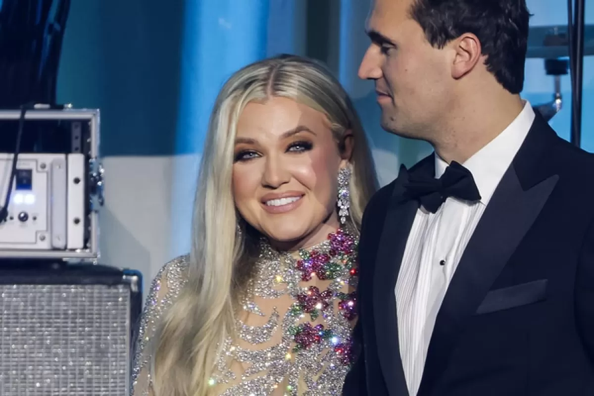 VIDEO | Erika Kirk emerge como la nueva líder del movimiento MAGA tras el asesinato de su esposo