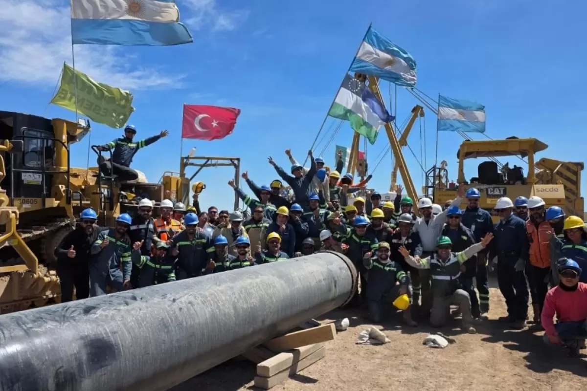 En Río Negro se festeja un oleoducto que no cambia la economía real