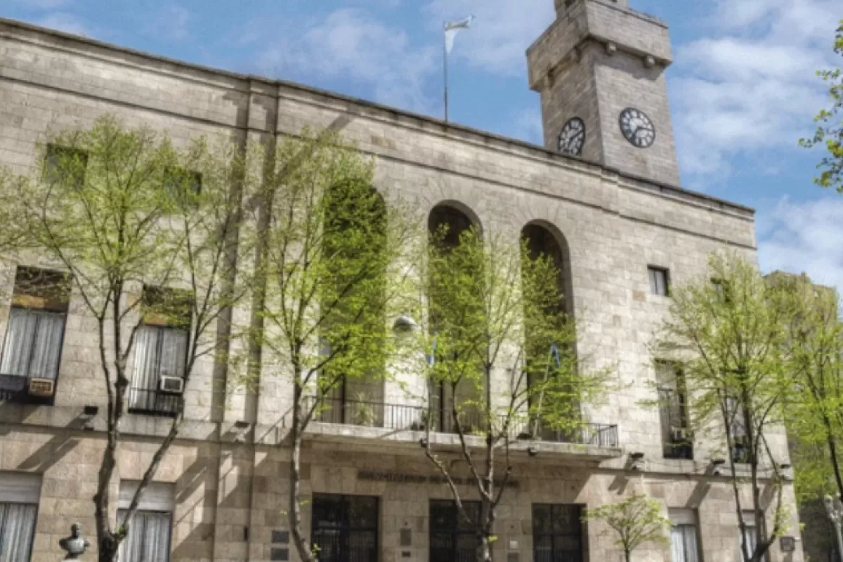 Mar del Plata reincorpora a M&oacute;nica Felices y resurgen viejas disputas del entramado barrial