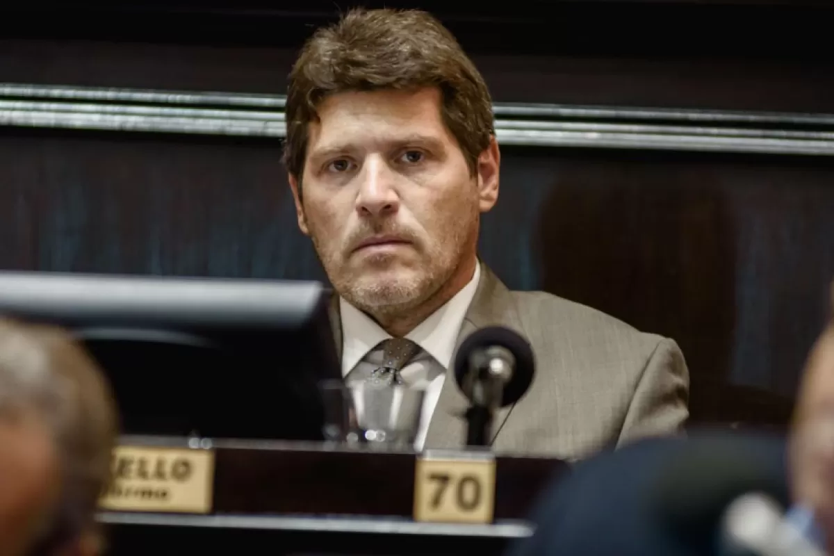 La Corte bonaerense analiza un recurso que enfrenta a referentes libertarios por un tributo municipal