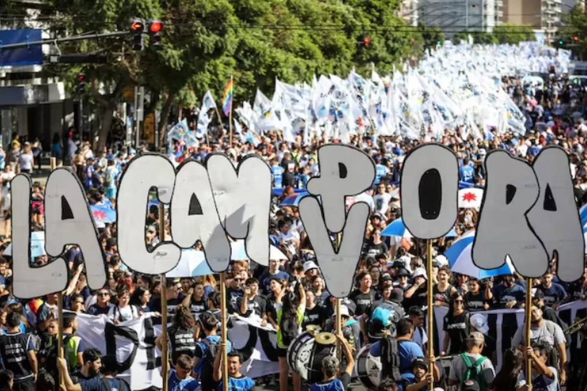 Gustavo Castellani redobl&oacute; la pulseada en Mercedes tras la denuncia penal y la fractura de su espacio
