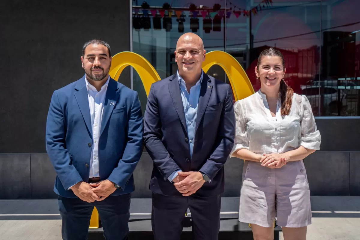 Moreno sigue sin Terminal de Ómnibus pero celebra la apertura de un nuevo McDonald's