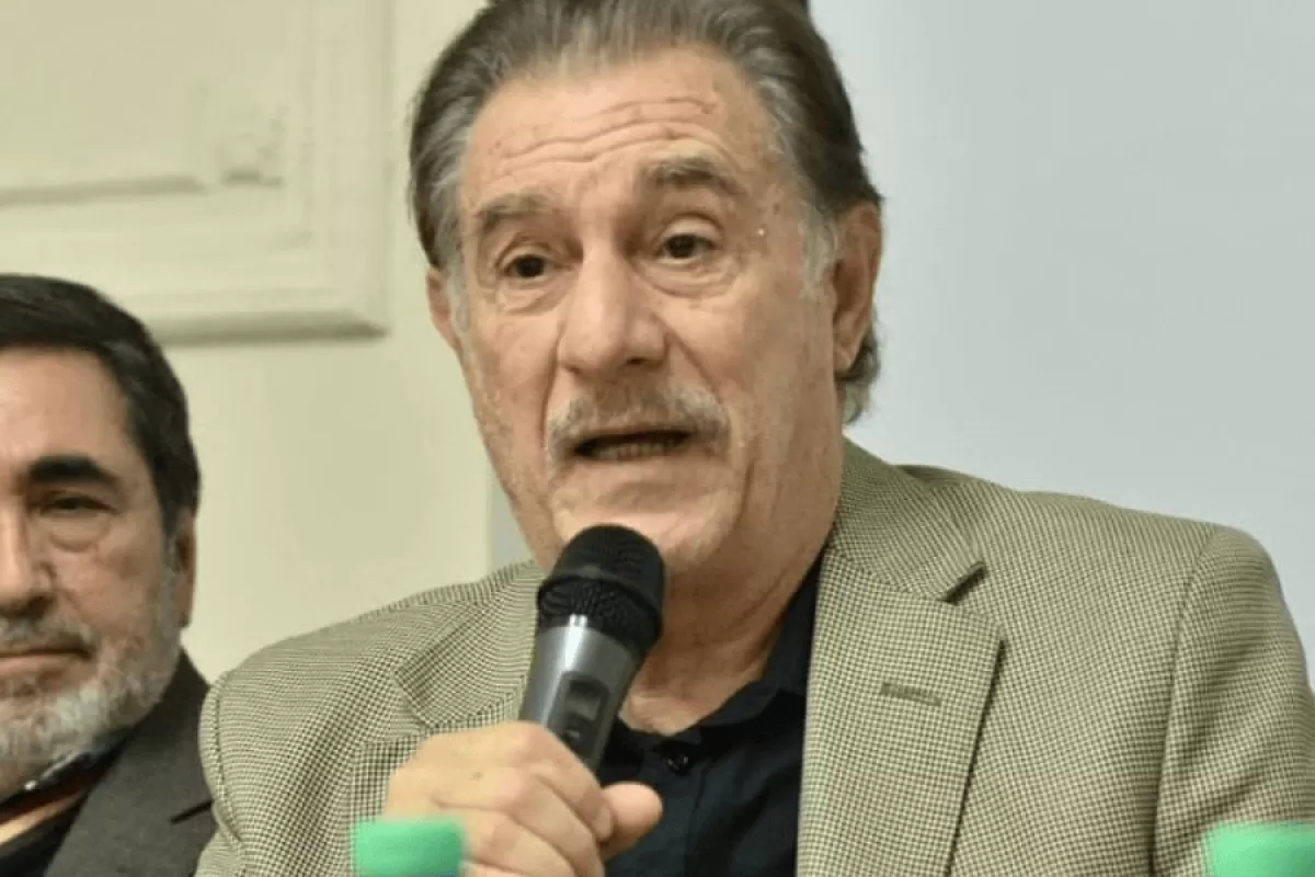 Federico Storani: "A Javier Milei se le complica si le suelta la mano a Manuel Adorni"