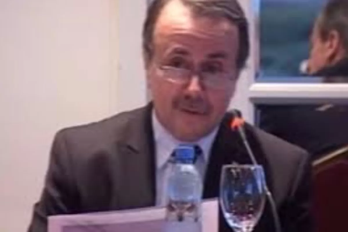 En la causa que involucra a Gustavo Gentili detectan operaciones irregulares y pagos anticipados que no cierran