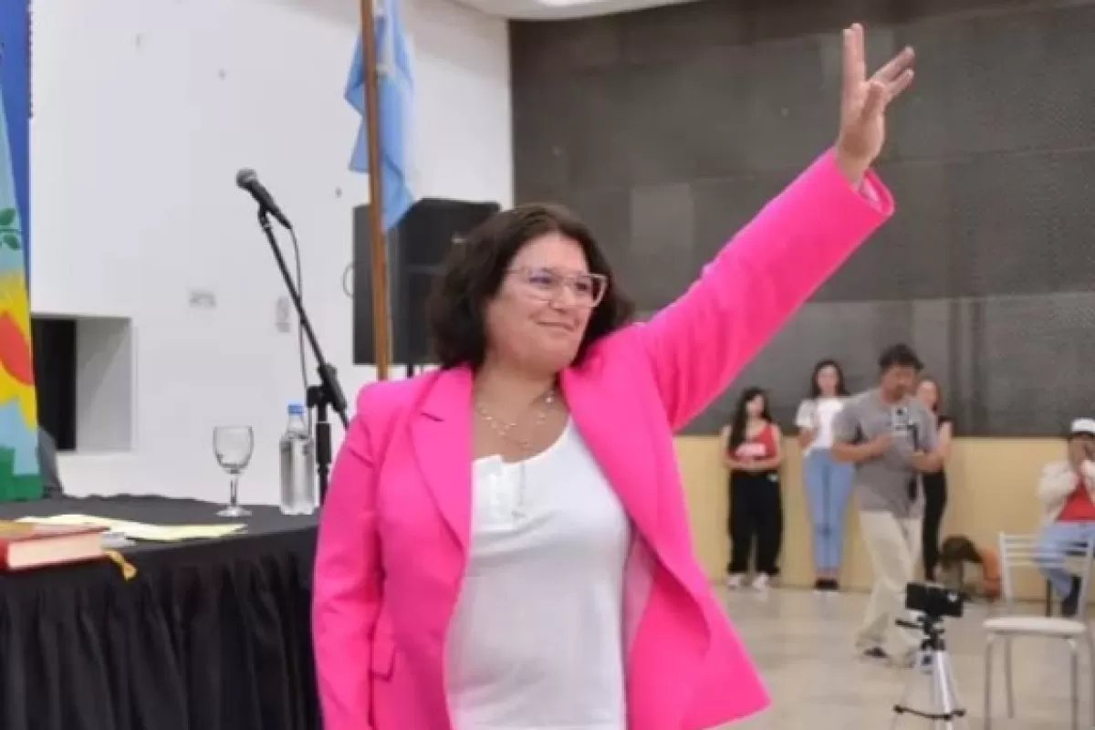 Un ejercicio de confianza encabezado por la autoridad educativa de Mar Chiquita gener&oacute; cuestionamientos en redes sociales