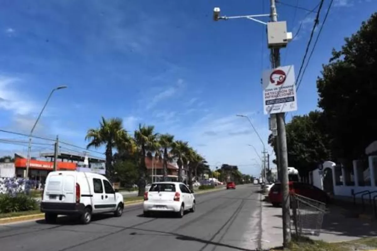 Fotomultas bajo revisi&oacute;n ponen en alerta a Mar del Plata por los controles instalados sobre la Ruta 2