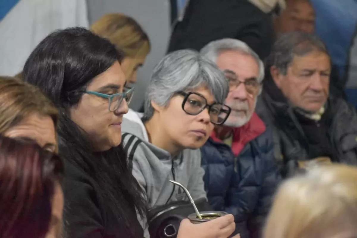 Paro sorpresivo de docentes en Mercedes por una convocatoria política