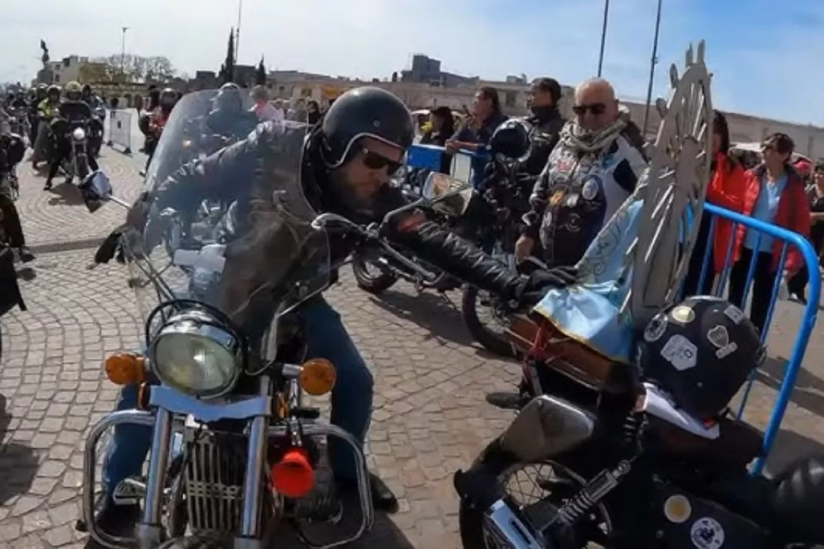 La tercera peregrinaci&oacute;n en moto prepara su llegada a Luj&aacute;n con una extensa caravana por autopista