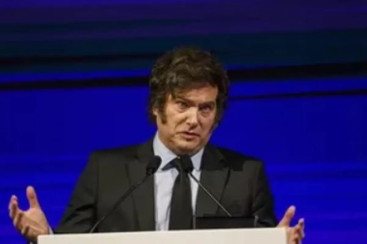 Unión estratégica: el Presidente analiza aliarse con el kirchnerismo por orden externa