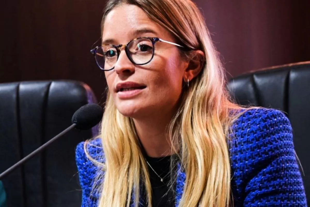 Noelia Ruiz qued&oacute; en el centro de una causa que investiga retornos y contrataciones bajo la &oacute;rbita aeroportuaria