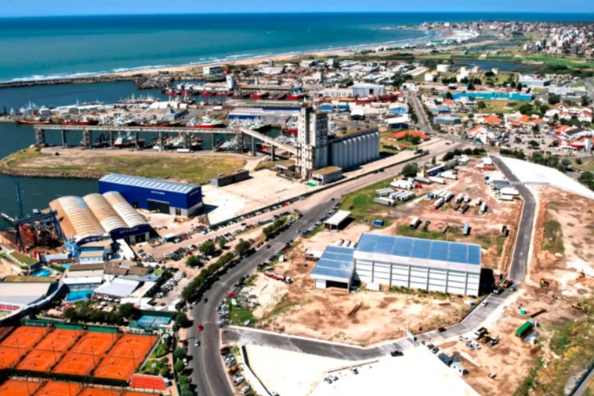 En el puerto de Mar del Plata investigan si los gases de las harineras generan riesgos que superan la cuesti&oacute;n olfativa