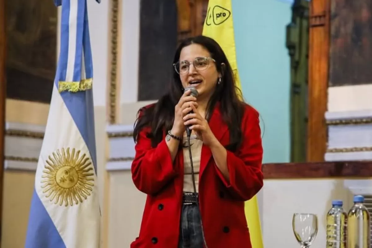 La interna de Juventud del PRO explota en redes por una elecci&oacute;n &ldquo;a dedo&rdquo; y acusaciones de entrega a LLA