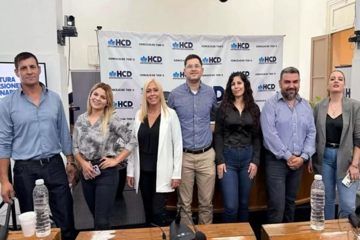 Moreno aprob&oacute; sin cuestionamientos la plaza para el Indio Solari y la oposici&oacute;n libertaria evit&oacute; marcar diferencias