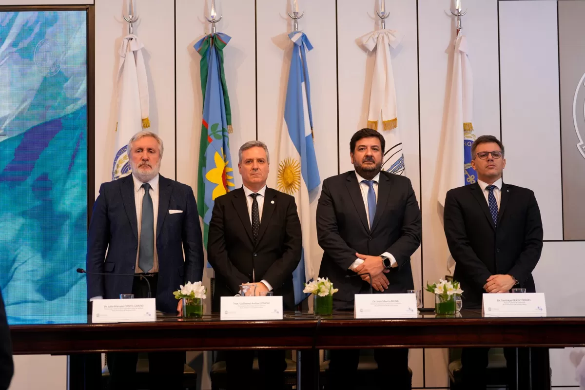Guillermo Longhi asumi&oacute; su segundo mandato al frente del Colegio de Escribanos bonaerense
