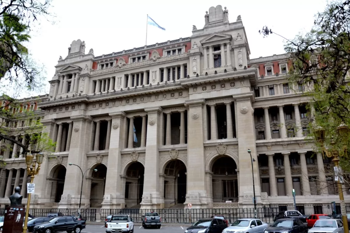 Los municipios quedan expuestos tras un precedente que cuestiona tributos sin contraprestaci&oacute;n concreta
