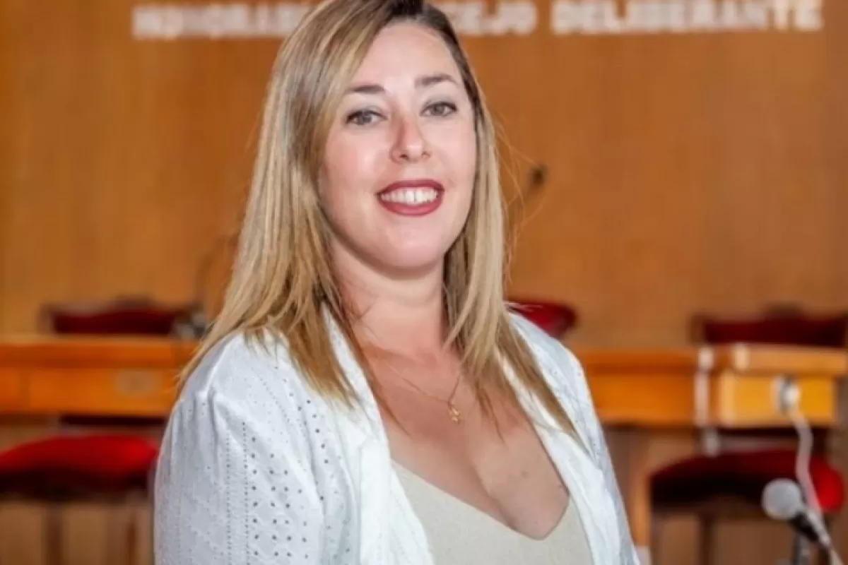 Jun&iacute;n vuelve a complicar a Sebasti&aacute;n Pareja con una concejal que rompe filas y marca diferencias