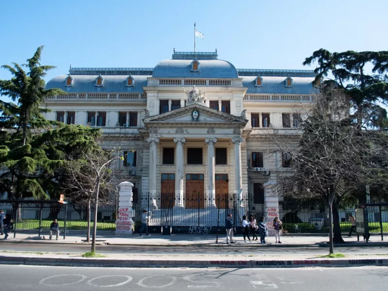 Advierten que Buenos Aires asumir&iacute;a un alto costo vial y ambiental si prospera el proyecto sobre las banquinas
