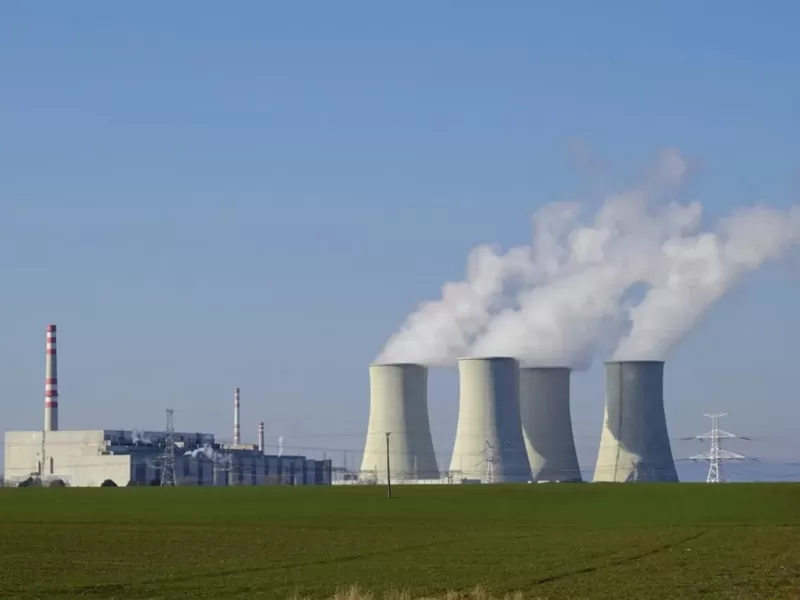 Crece la presi&oacute;n sobre R&iacute;o Negro para revelar c&oacute;mo se negoci&oacute; el proyecto nuclear impulsado por Milei