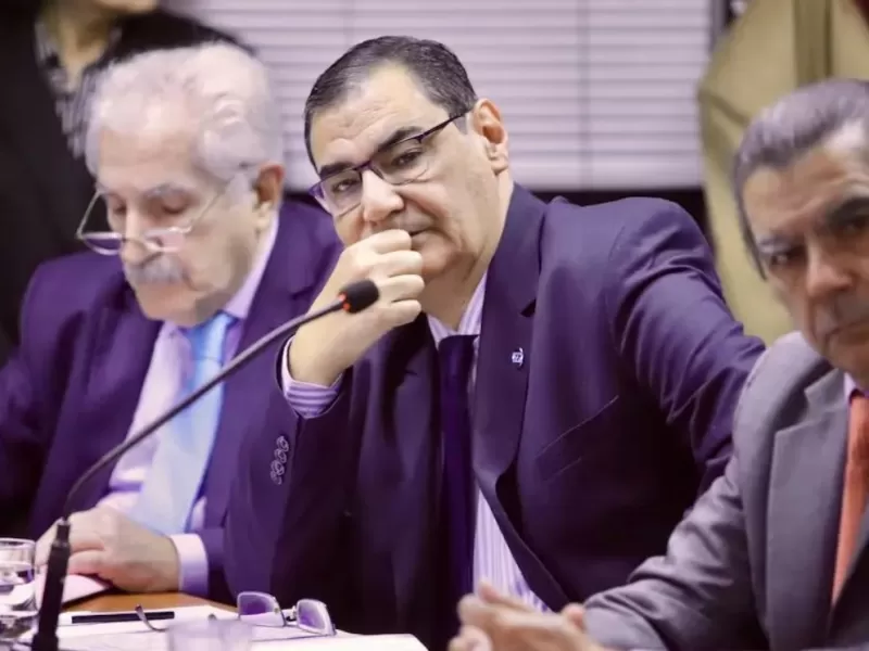 Mar del Plata seguir&aacute; siendo la base de Alfredo L&oacute;pez tras una destituci&oacute;n que calific&oacute; de &ldquo;vergonzosa&rdquo;