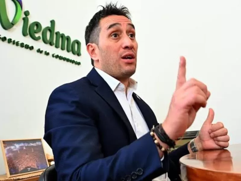 R&iacute;o Negro suma otro esc&aacute;ndalo para Castro: de la contrataci&oacute;n familiar por $45 millones a una acusaci&oacute;n penal