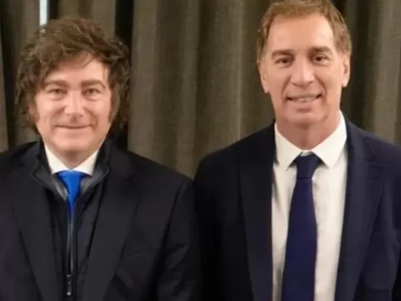 Javier Milei y Diego Santilli enfrentar&aacute;n una denuncia mientras crece el bloqueo de buques por el paro de pr&aacute;cticos