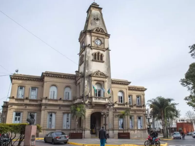 Un nuevo esc&aacute;ndalo golpea a Campana con acusaciones contra Gabriel Panno por una vivienda ocupada y facturas impagas