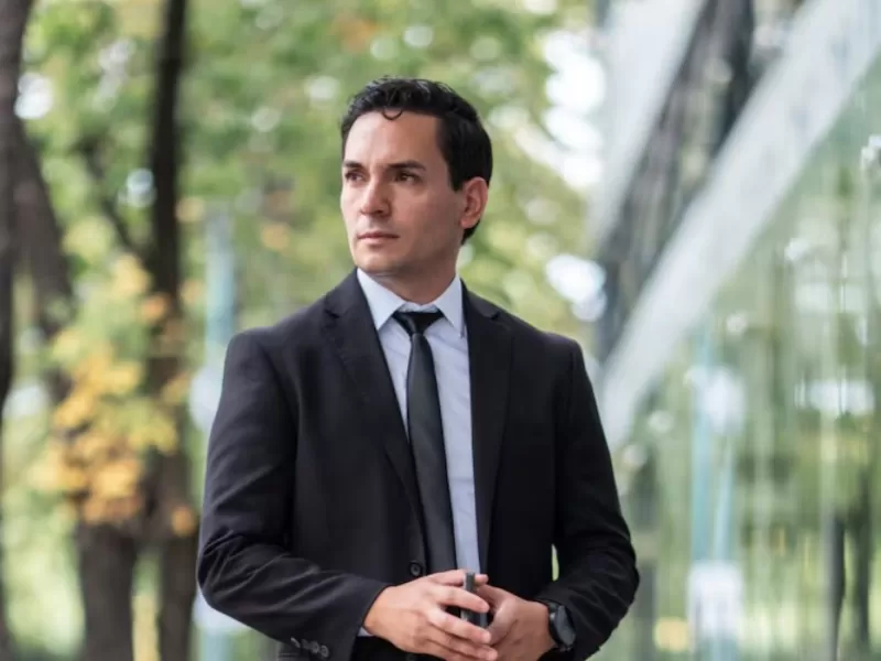 Ignacio Barrios ofrec&iacute;a soluciones seg&uacute;n denunciantes y un registro muestra que se matricul&oacute; reci&eacute;n a fines de 2025