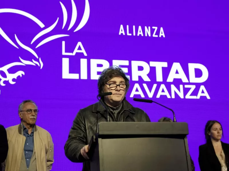 Con menos fondos, intendentes bonaerenses quedan atrapados entre salarios, servicios y aguinaldos