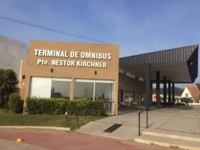 Cravero acelera en Roque P&eacute;rez su proyecto para sacar a N&eacute;stor Kirchner y homenajear a los h&eacute;roes de Malvinas