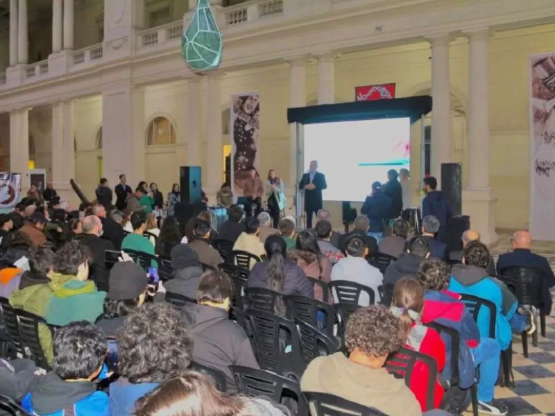 VIDEO | Alak lanzó un programa para promover el empleo joven