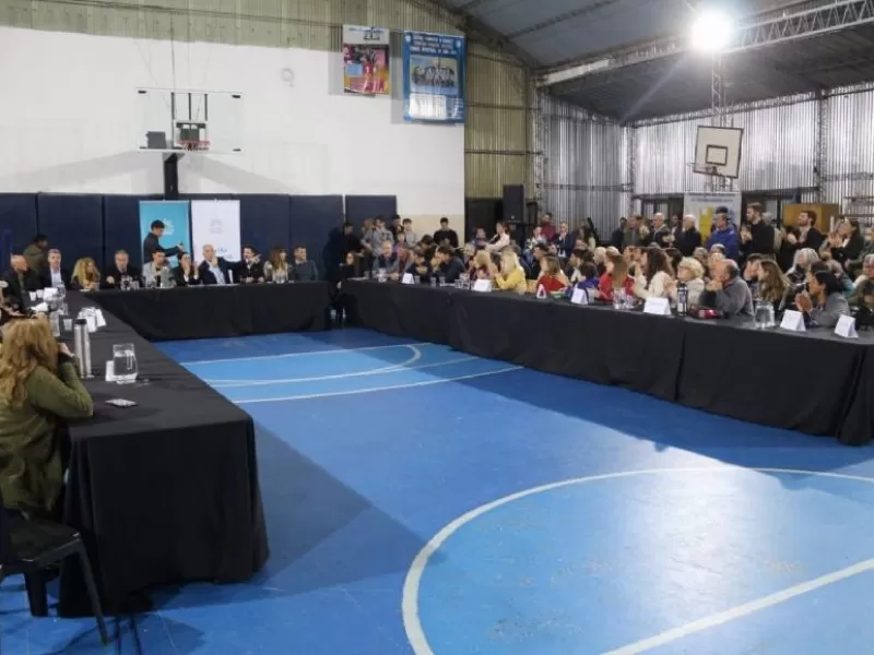 Alak presentó la Junta Comunal de Gonnet y adelantó obras estructurales