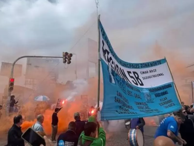 Los trabajadores de Rowing le dan la espalda a Juan Olmedo y protestan por salarios desiguales en Quilmes