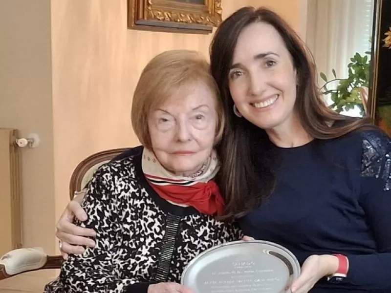 El bi&oacute;grafo de Milei dijo que nacionalista Victoria Villarruel es una gorda ballena rodeada de marginales peronistas