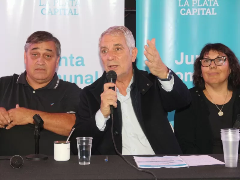 La Plata: tras la visita de Alak, Etcheverry conformó su Junta Comunal y llega un plan de obras