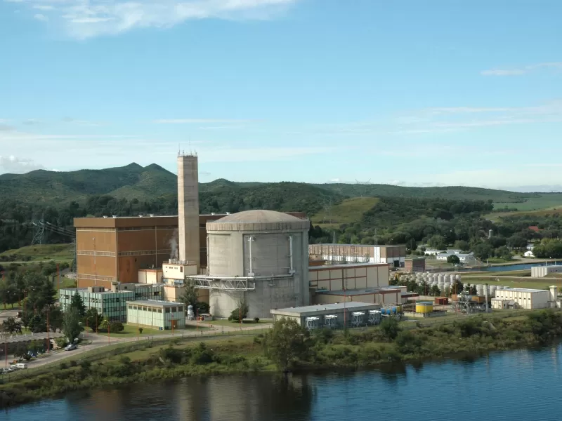 Qué se discute sobre el contenido del negocio: de la generación eléctrica a la gestión de material radiactivo