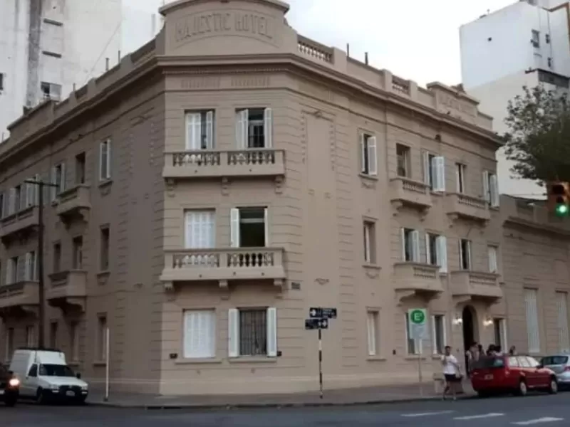 El esc&aacute;ndalo del Polivalente sacude a Mar del Plata y obliga a suspender actividades por dos d&iacute;as