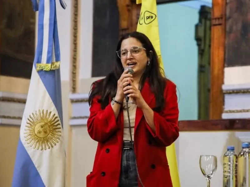 La interna de Juventud del PRO explota en redes por una elecci&oacute;n &ldquo;a dedo&rdquo; y acusaciones de entrega a LLA