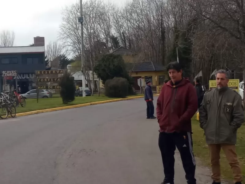 Lagos y Untacle respaldaron la protesta en Mar Chiquita y apuntaron a trasladar los reclamos al &aacute;mbito legislativo