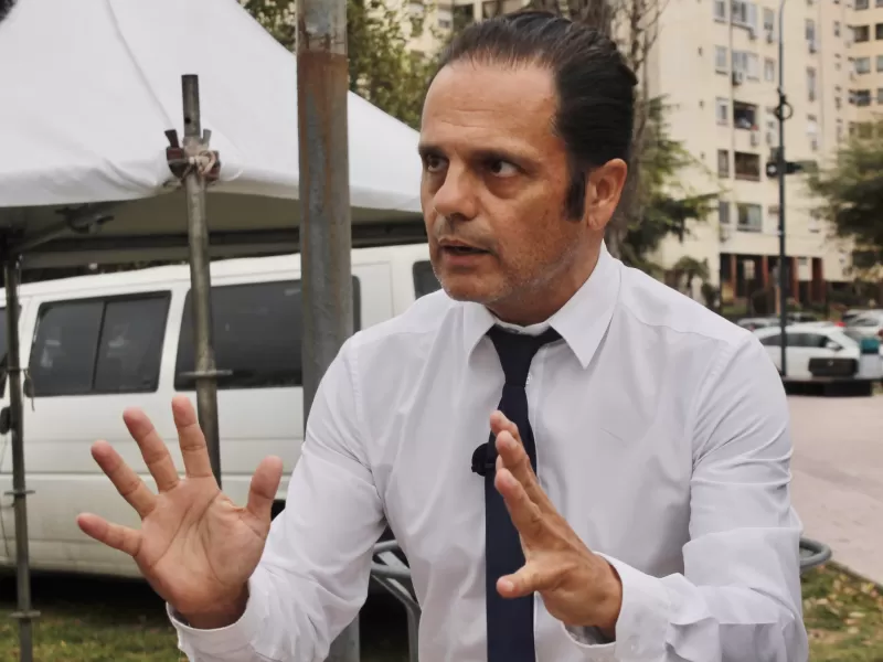 Marcelo Peretta coincidi&oacute; con Milei sobre la natalidad, pero exigi&oacute; pol&iacute;ticas que hagan posible formar una familia