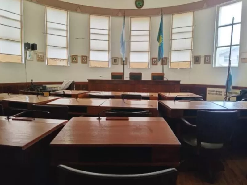 La llegada de un nuevo edil reabre en Mar Chiquita las sospechas sobre la cercan&iacute;a entre UAM y el poder