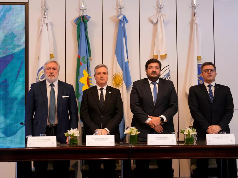 Guillermo Longhi asumi&oacute; su segundo mandato al frente del Colegio de Escribanos bonaerense