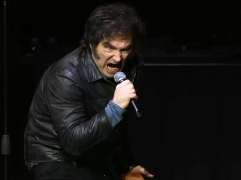 Un comentario de Milei en redes desató polémica al atacar la sátira que La Renga presentó en pleno festival