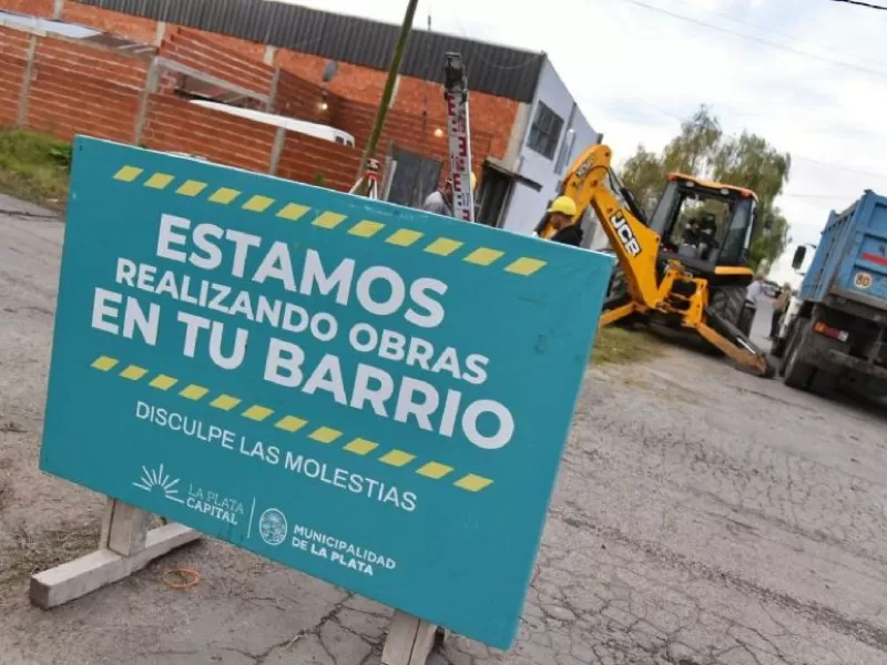 La Plata: Alak pone en marcha pavimentación, alumbrado y mejoras en Villa Castells