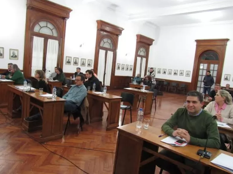 9 de Julio qued&oacute; sorprendido por la alianza circunstancial entre La C&aacute;mpora, el delgadismo y La Libertad Avanza