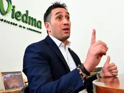 R&iacute;o Negro suma otro esc&aacute;ndalo para Castro: de la contrataci&oacute;n familiar por $45 millones a una acusaci&oacute;n penal