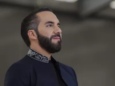 El nacionalista Nayib Bukele y Gustavo Petro chocaron con dureza por las c&aacute;rceles salvadore&ntilde;as