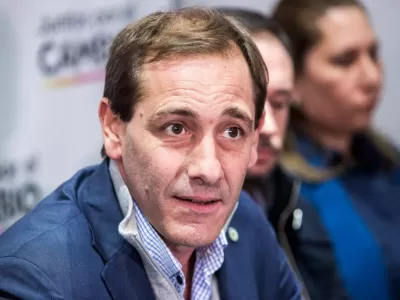 Investigación judicial complica a Julio Garro por sobreprecios y permisos irregulares